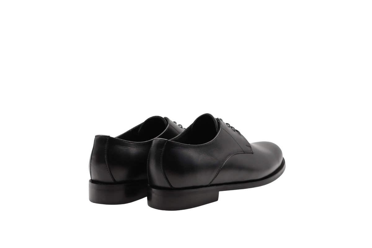 Santa Lucia Black